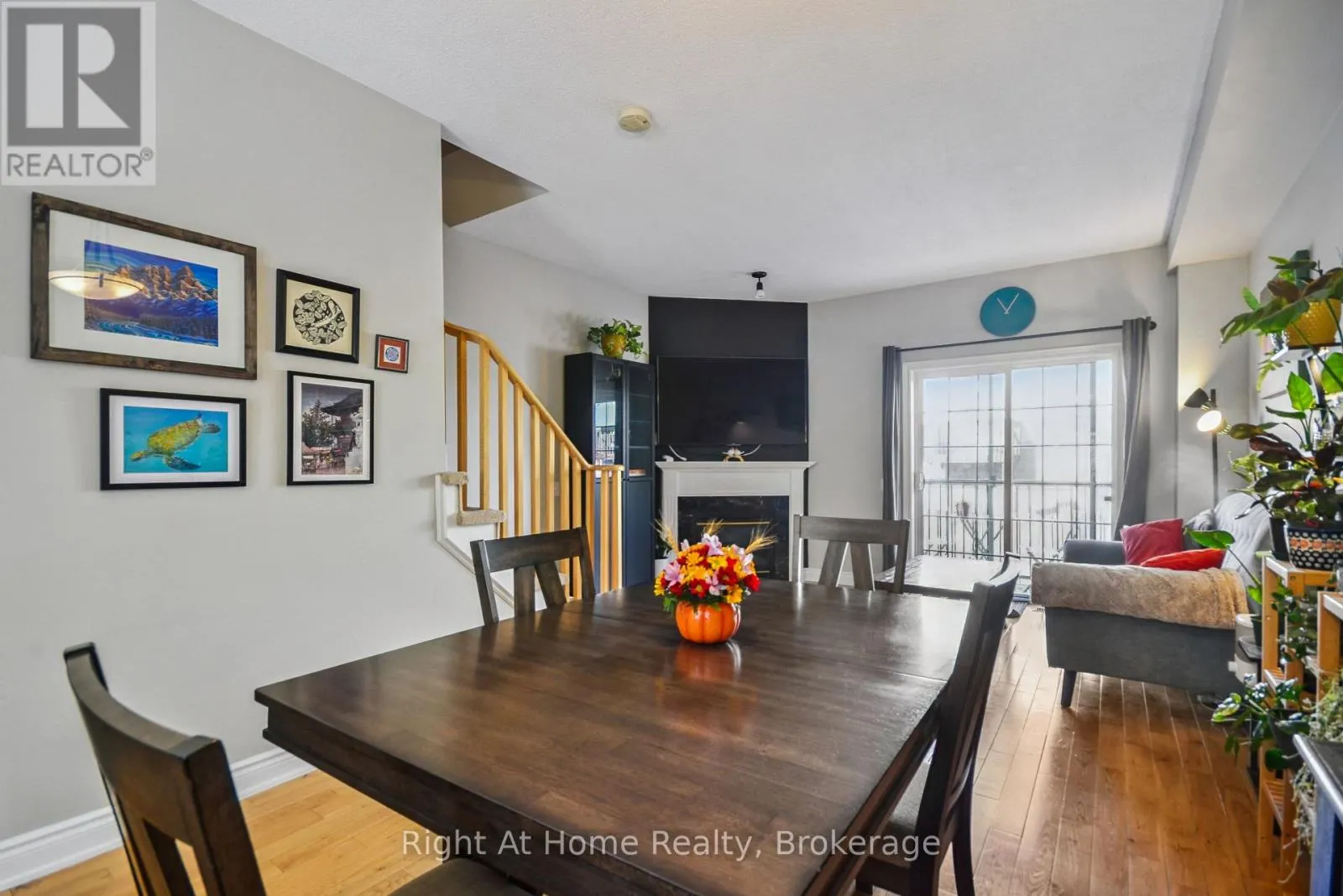 34 - 5080 FAIRVIEW STREET, #34