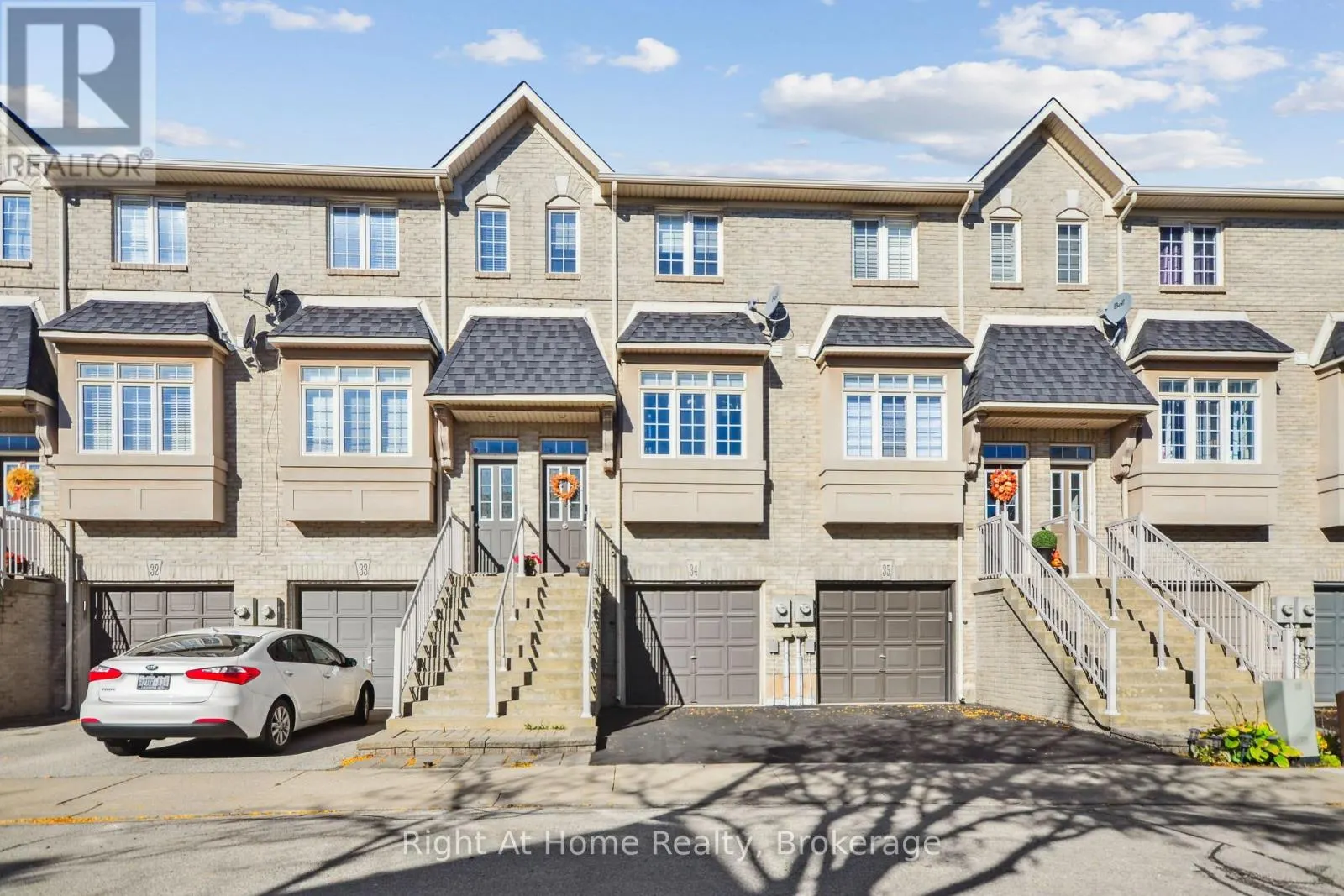 34 - 5080 FAIRVIEW STREET, #34
