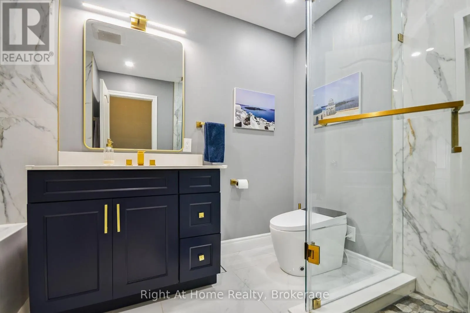 34 - 5080 FAIRVIEW STREET, #34