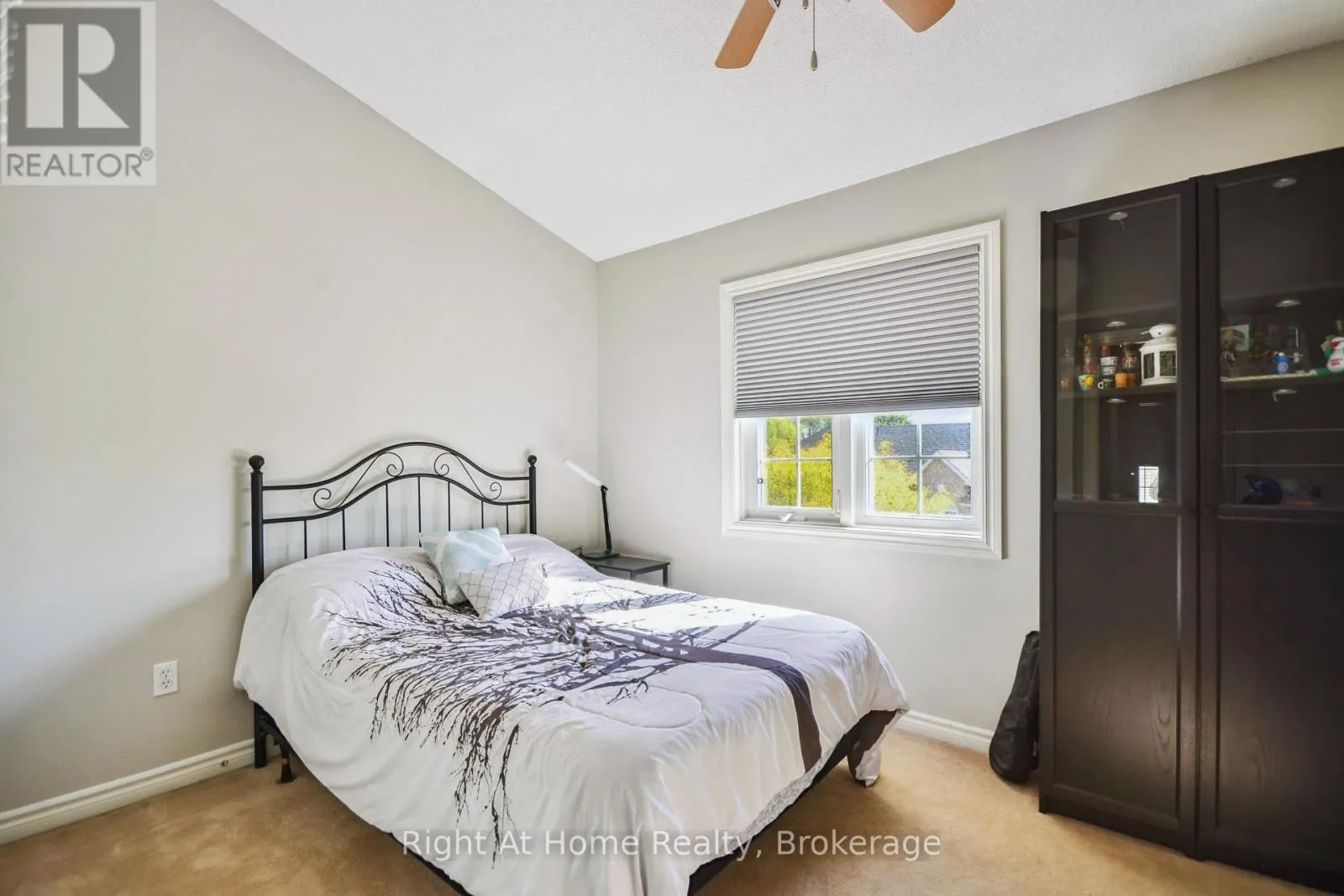 34 - 5080 FAIRVIEW STREET, #34