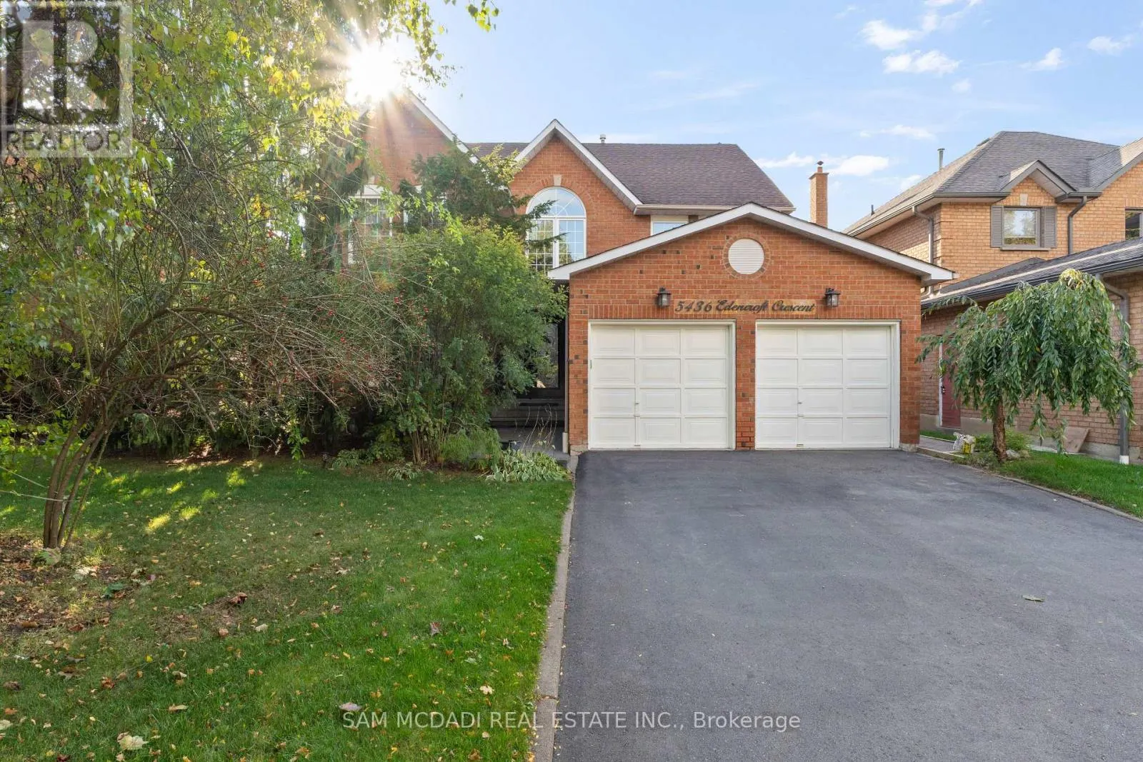 LOWER - 5436 EDENCROFT CRESCENT