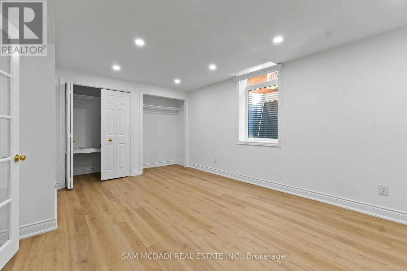 LOWER - 5436 EDENCROFT CRESCENT
