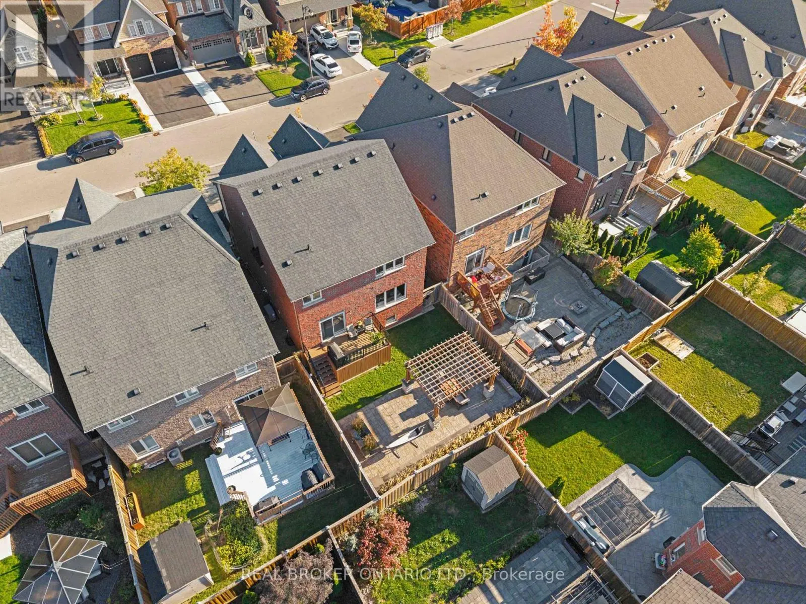 11 MCECHEARN CRESCENT