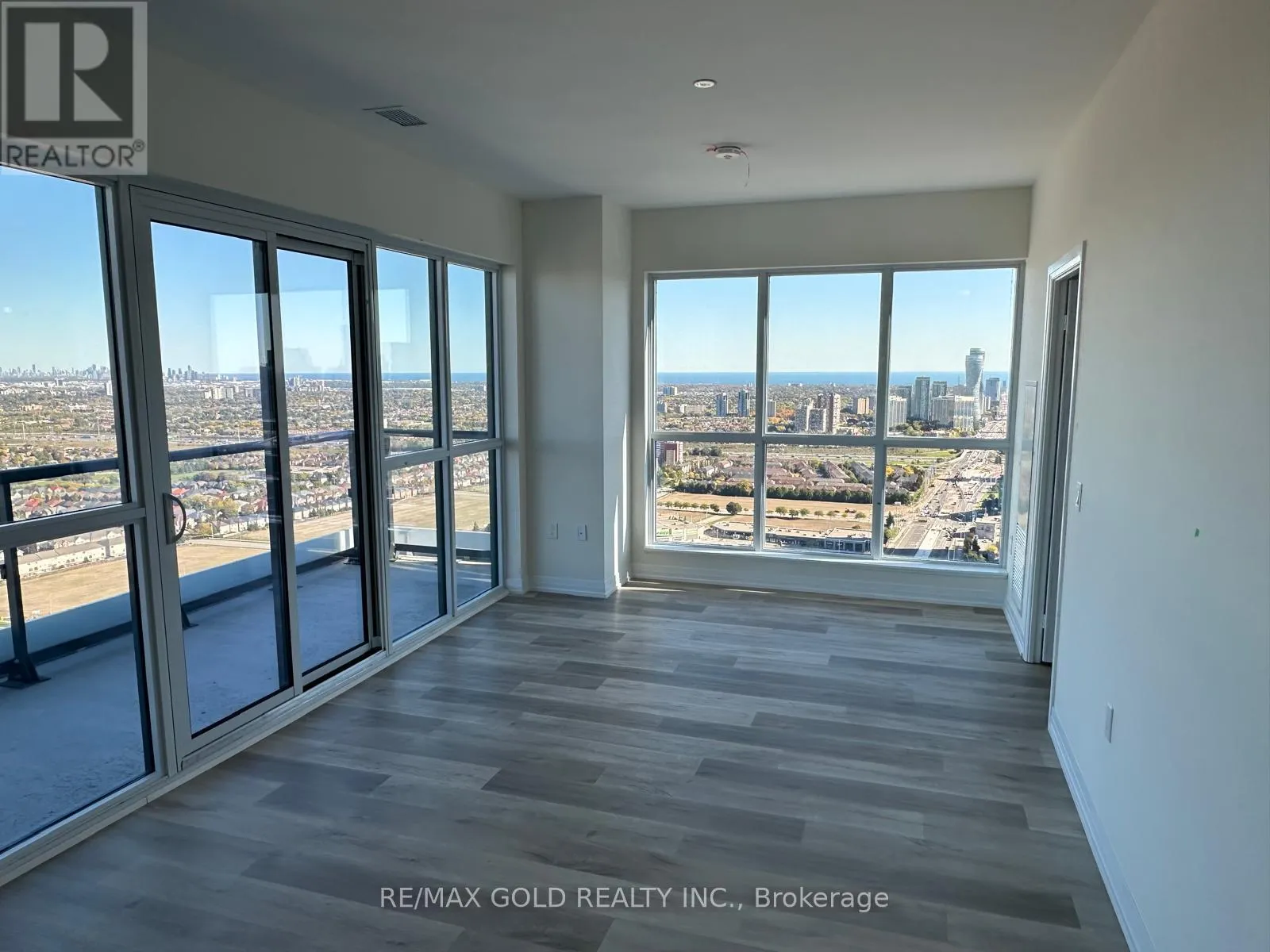 3601 - 15 WATERGARDEN DRIVE