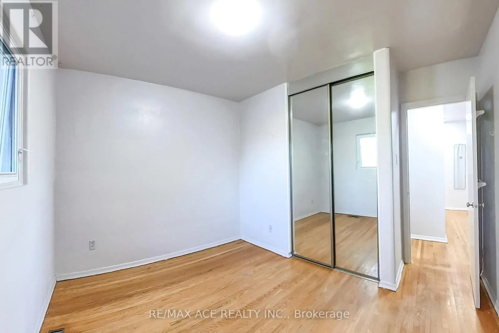 42 SWANHURST BOULEVARD