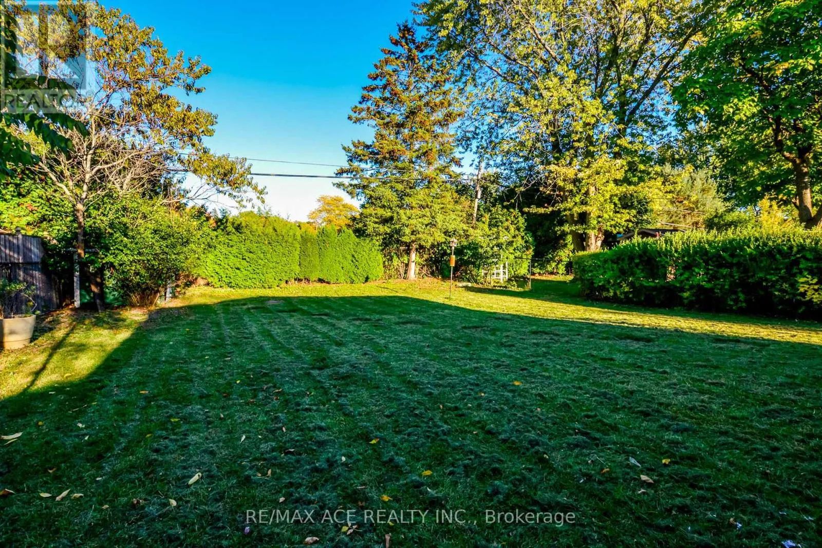 42 SWANHURST BOULEVARD
