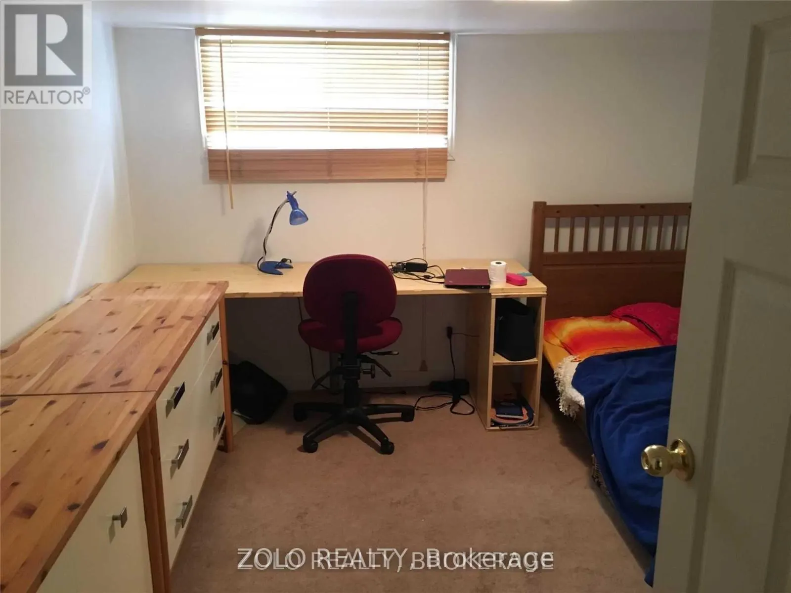 23 GREEN LANES