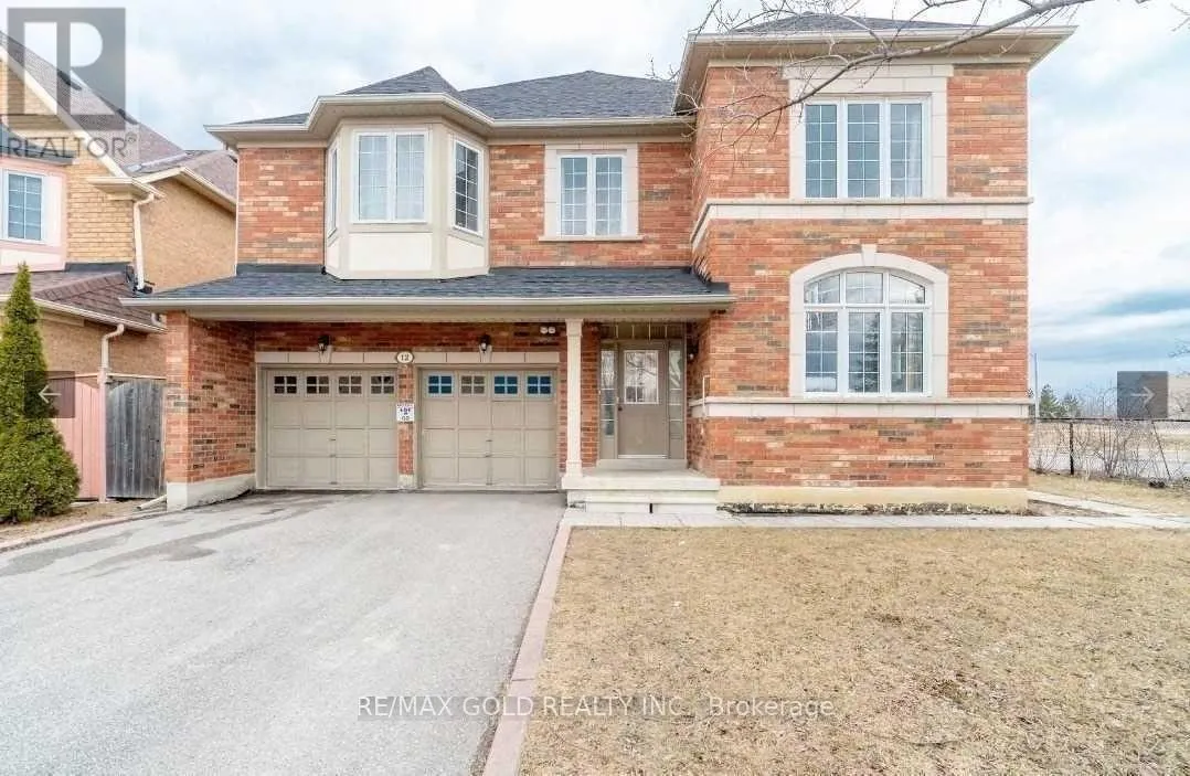 12 GRANITE RIDGE CRESCENT