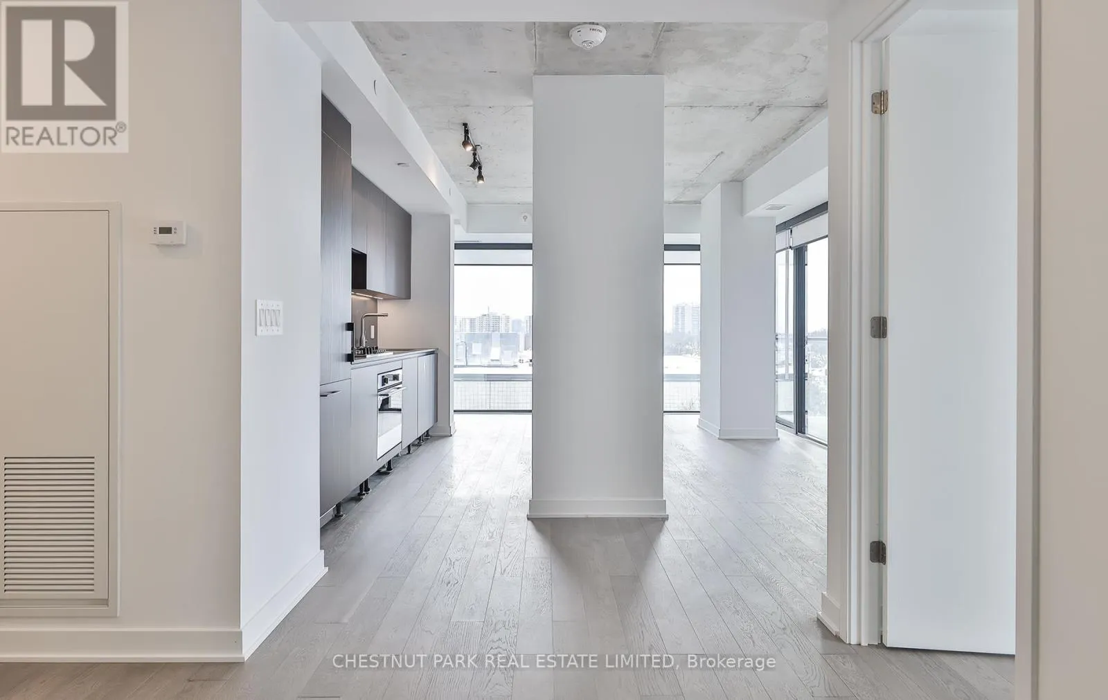 508 - 2720 DUNDAS STREET W