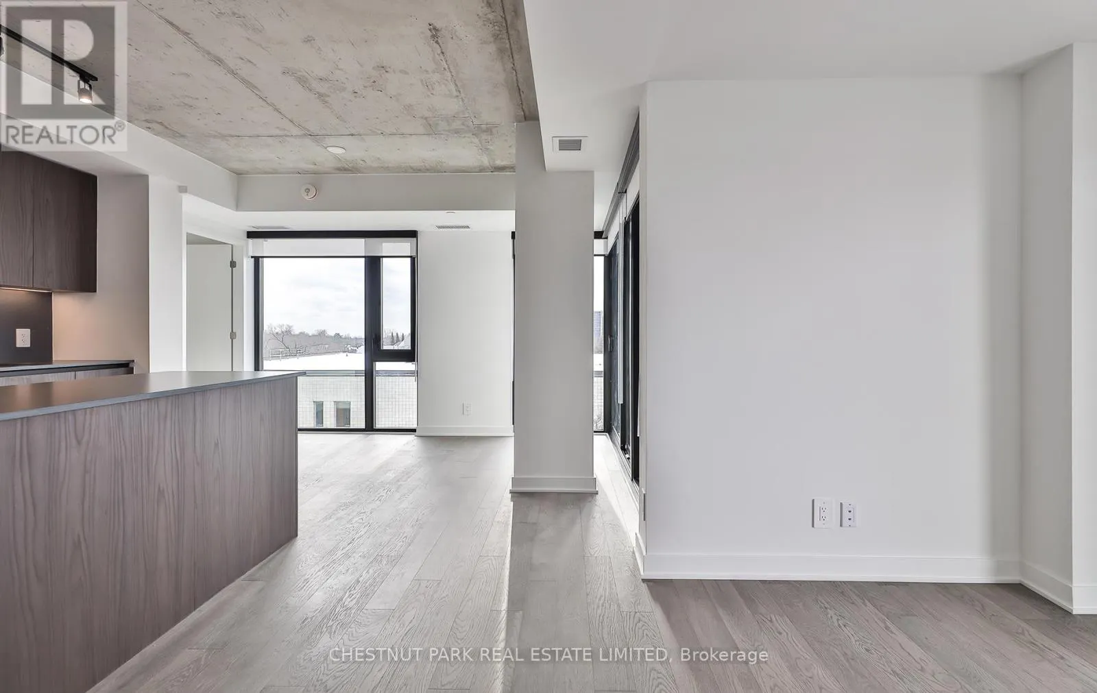 508 - 2720 DUNDAS STREET W