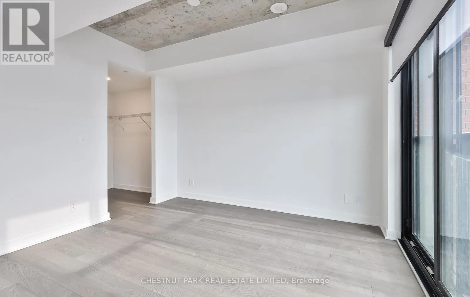 508 - 2720 DUNDAS STREET W