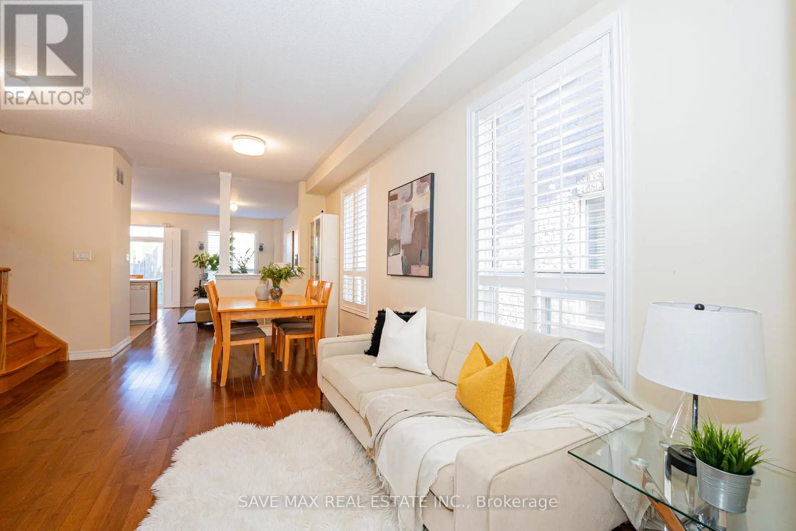 84 ROCKY POINT CRESCENT