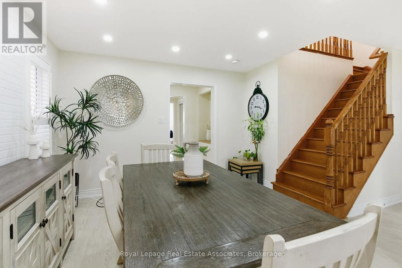 435 POZBOU CRESCENT