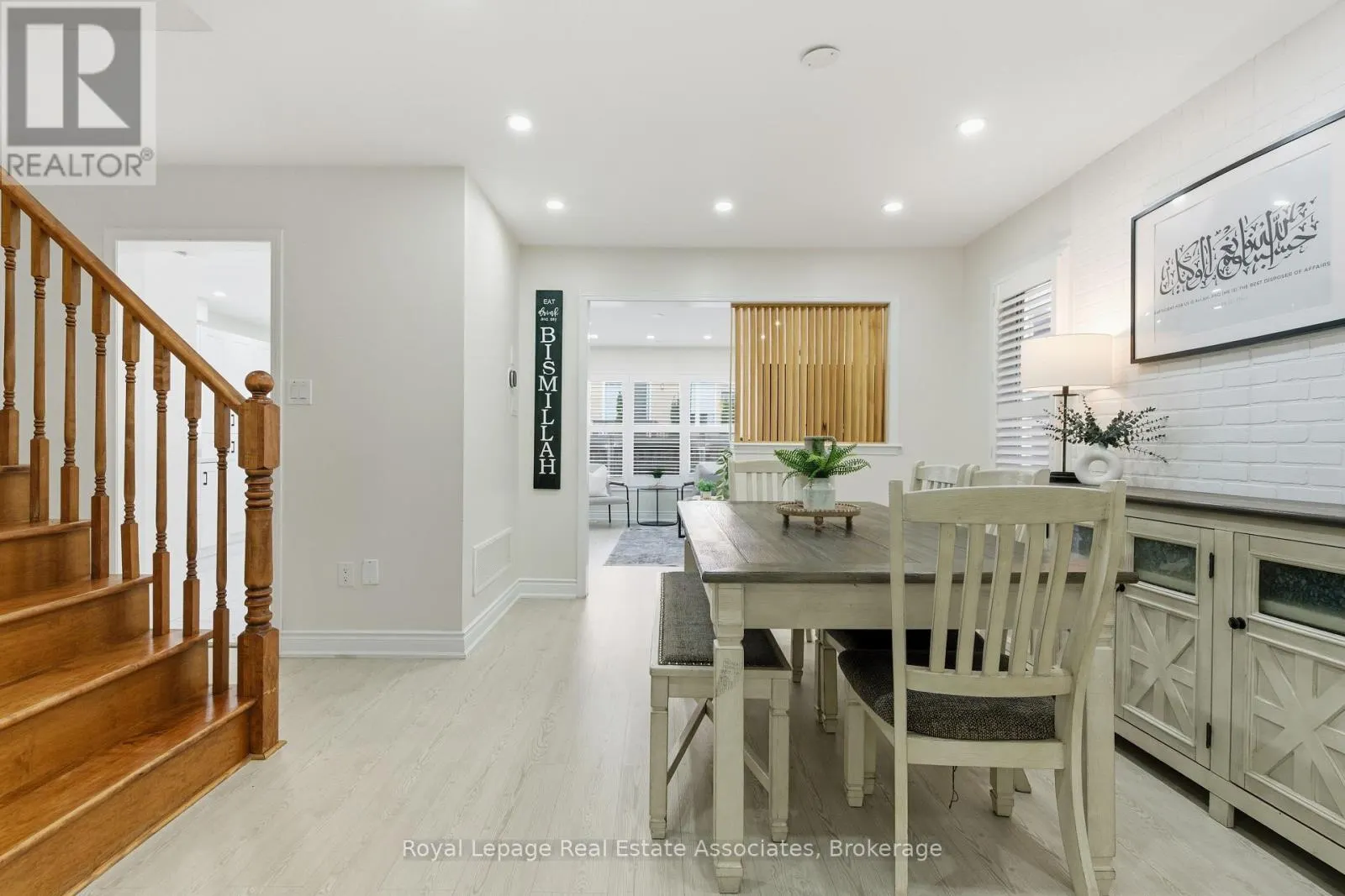 435 POZBOU CRESCENT