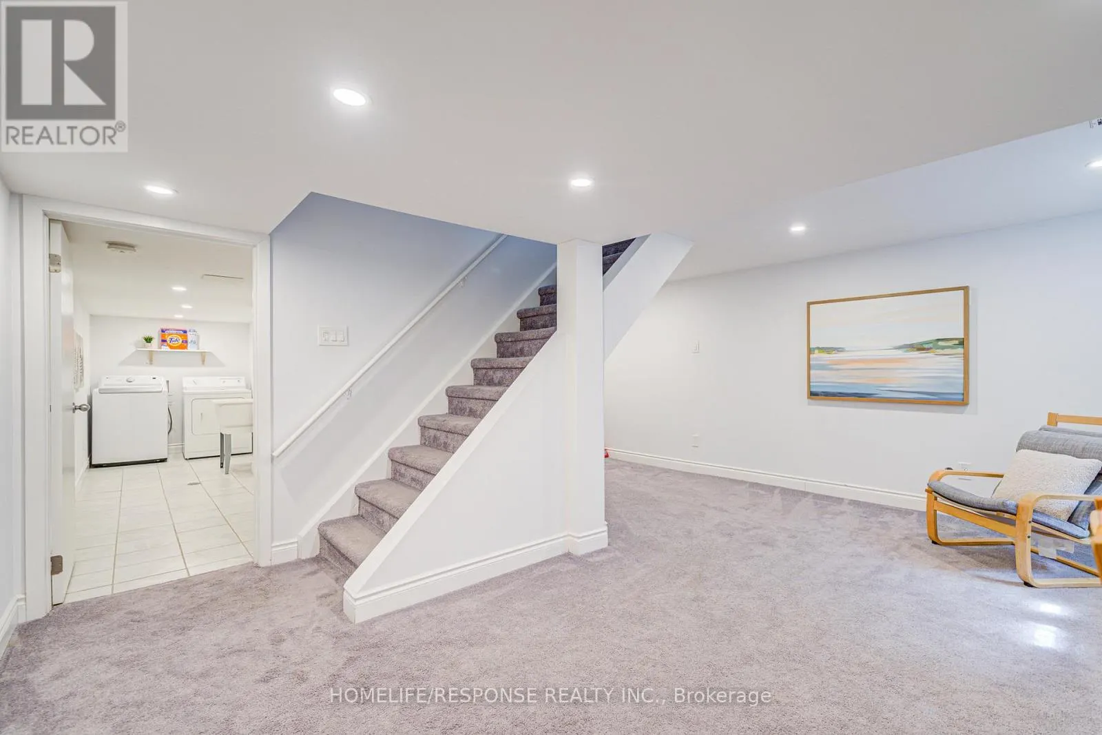 21 DAWSON CRESCENT