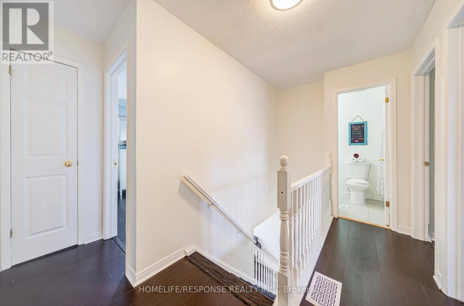 21 DAWSON CRESCENT