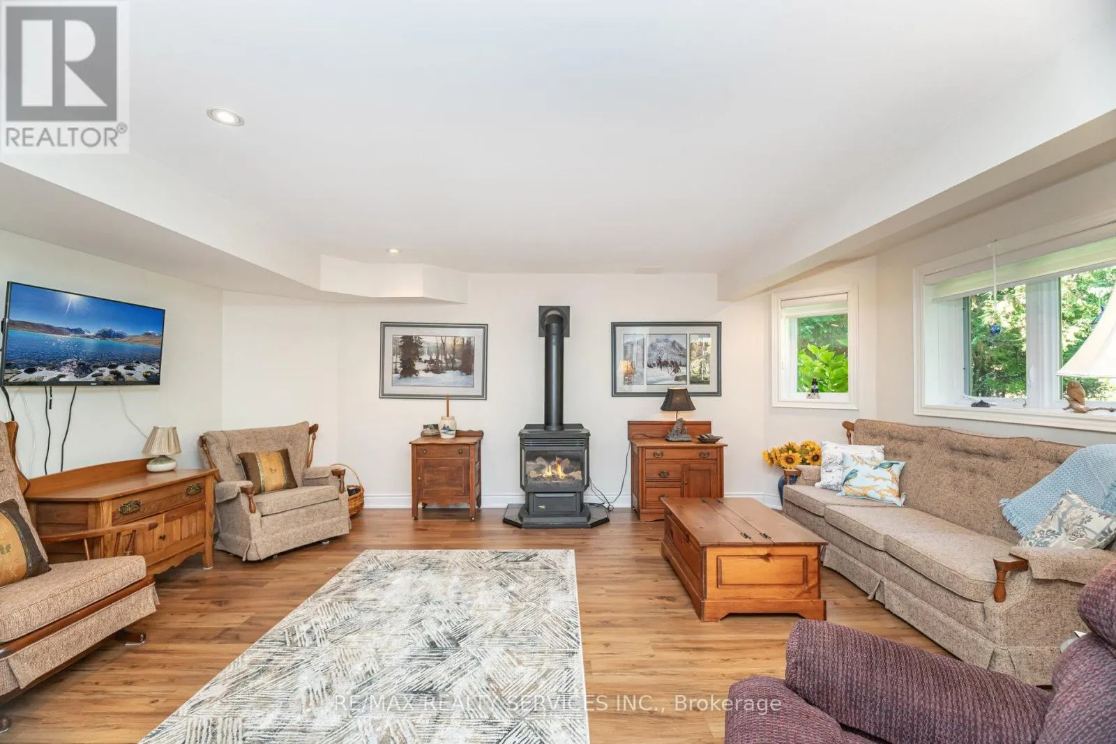 24 PUTNEY ROAD