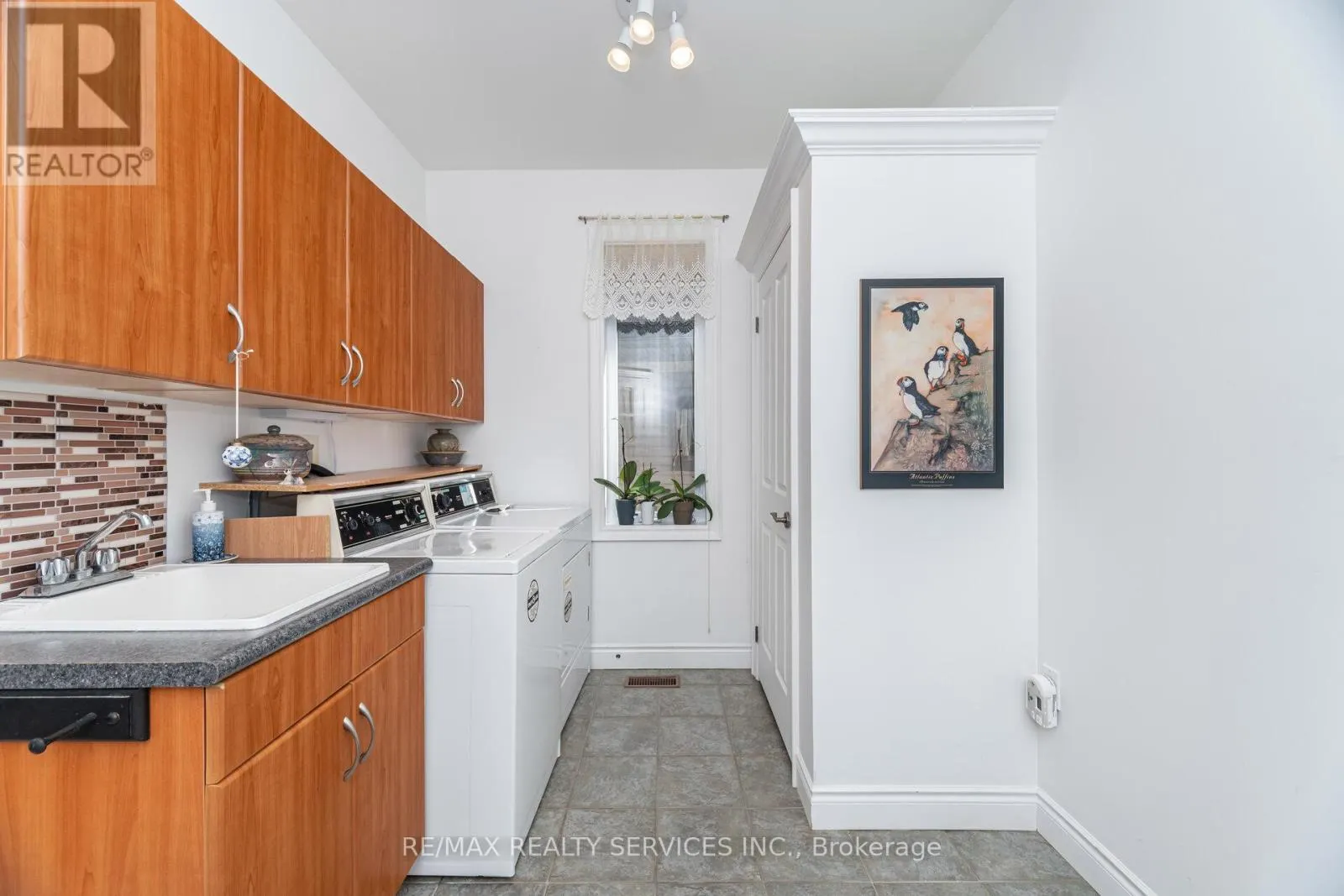 24 PUTNEY ROAD