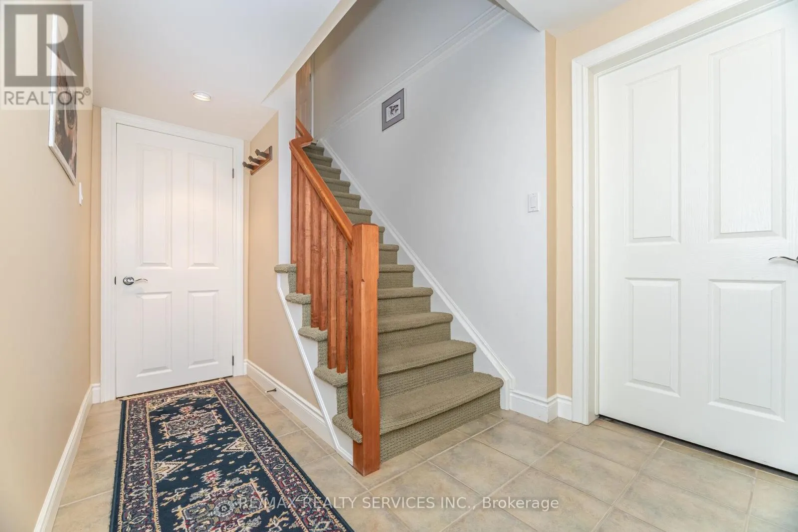 24 PUTNEY ROAD