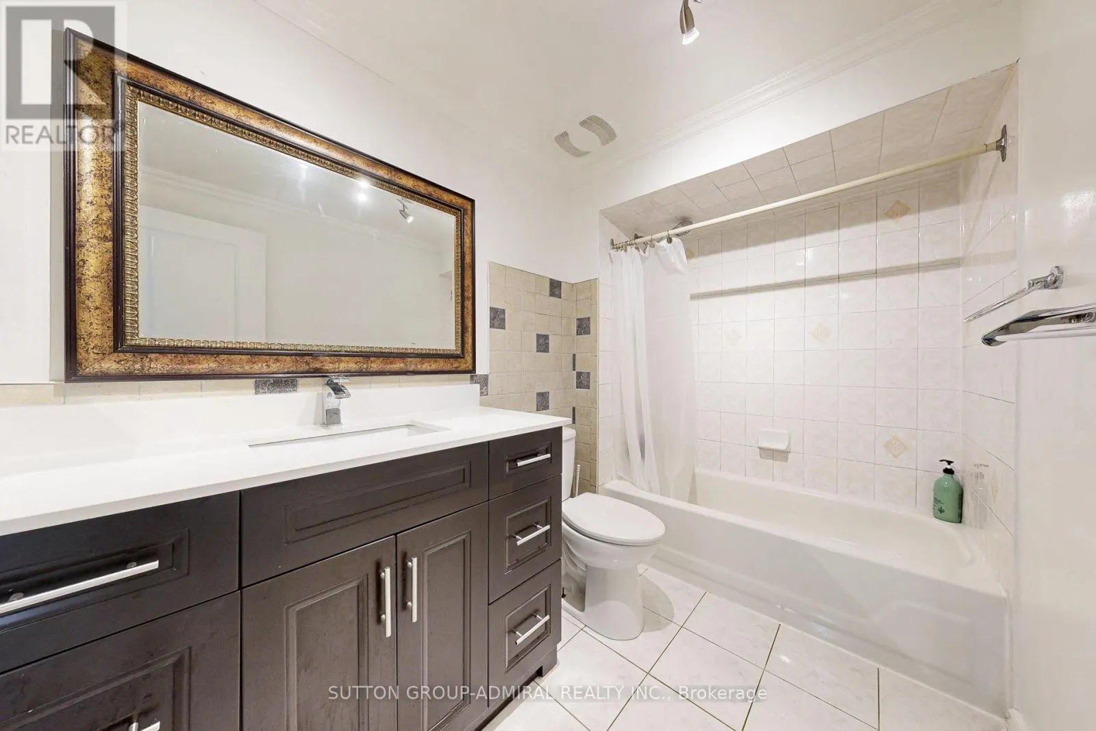 3 - 1517 ELM ROAD