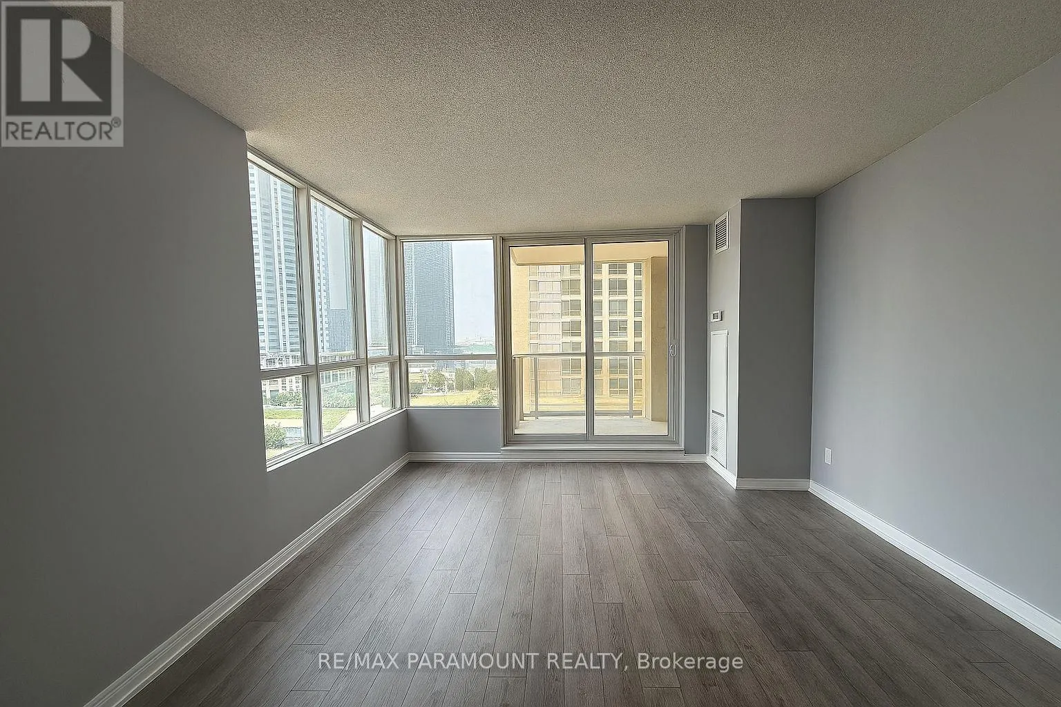 1105 - 4080 LIVING ARTS DRIVE