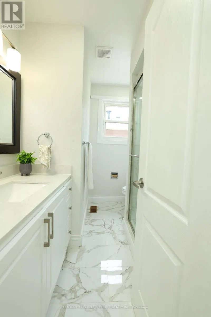 608 THORNWOOD AVENUE