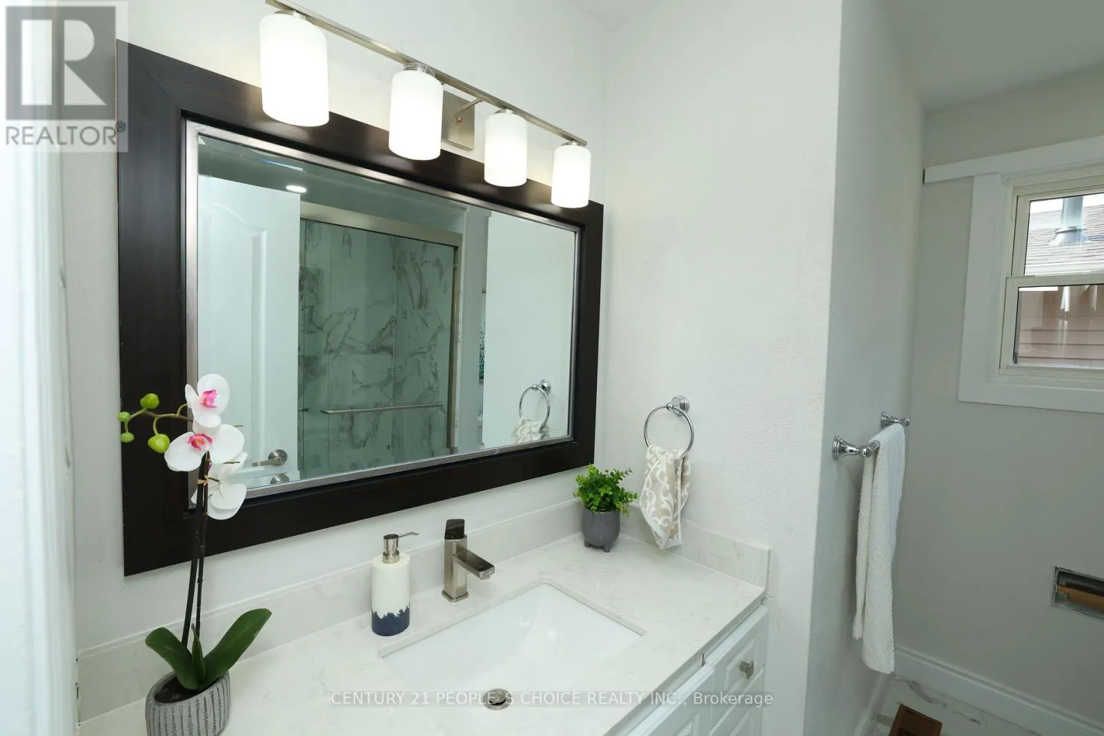 608 THORNWOOD AVENUE