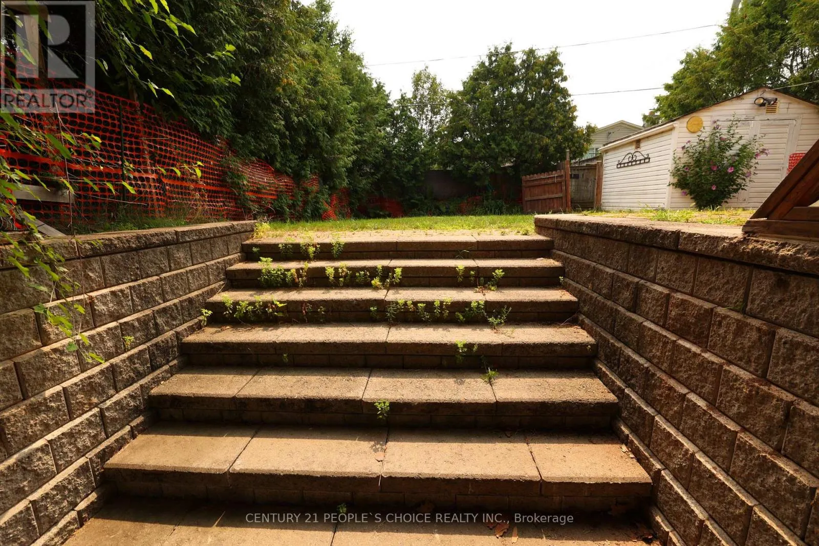 608 THORNWOOD AVENUE