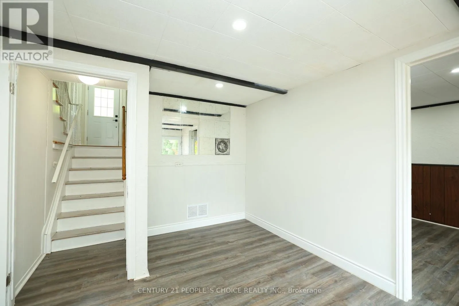 608 THORNWOOD AVENUE