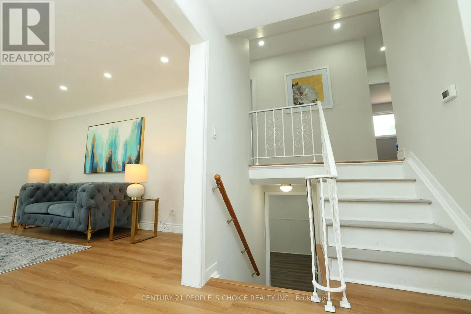 608 THORNWOOD AVENUE