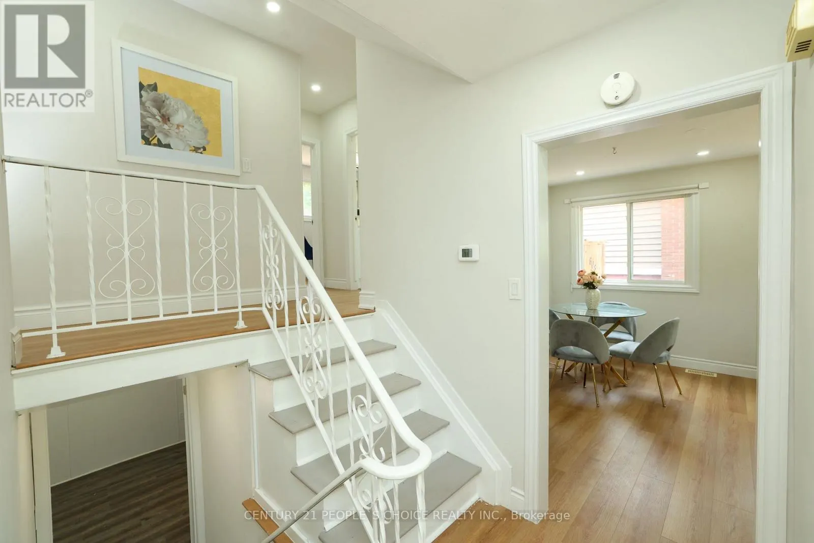 608 THORNWOOD AVENUE