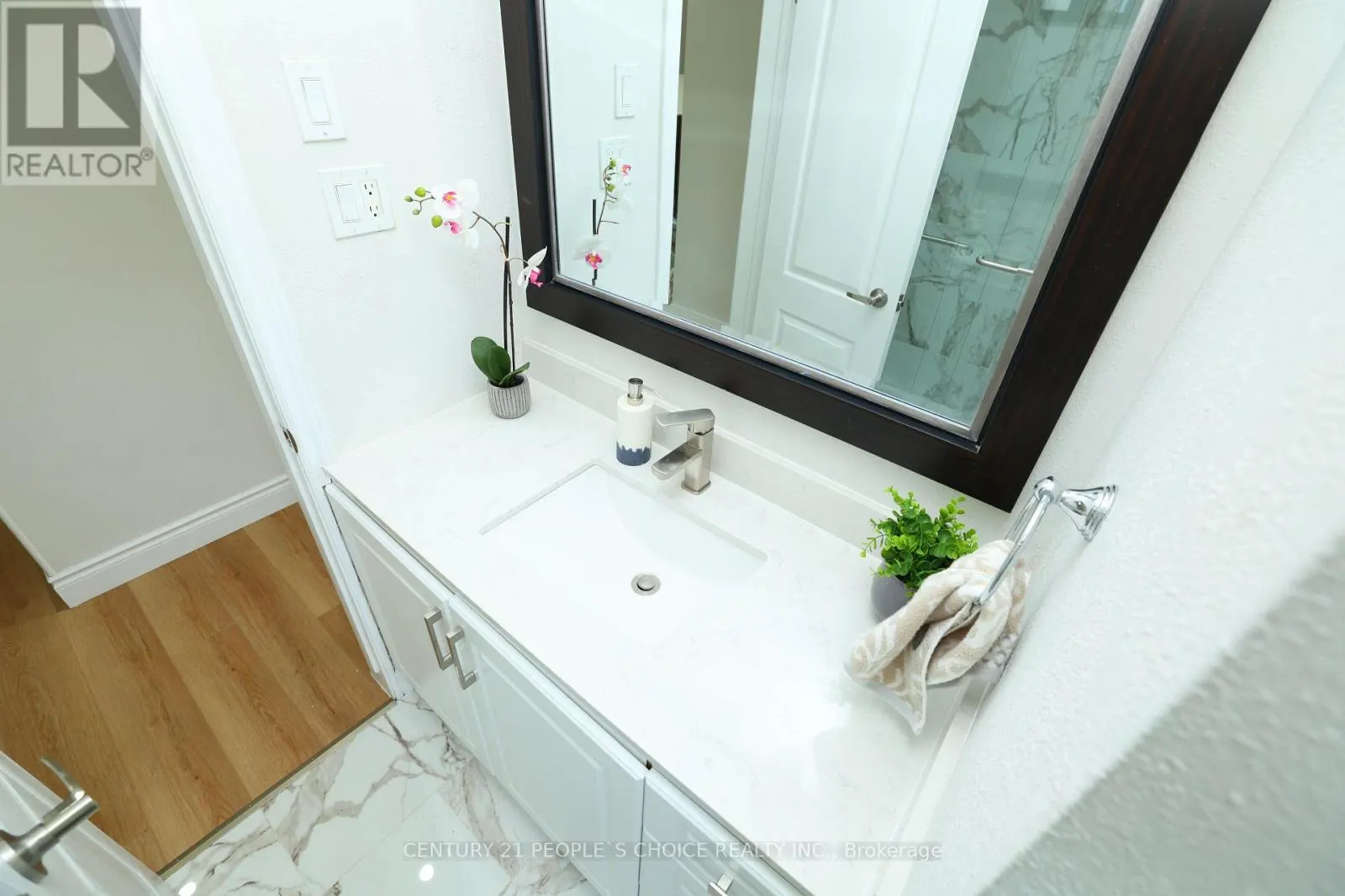 608 THORNWOOD AVENUE