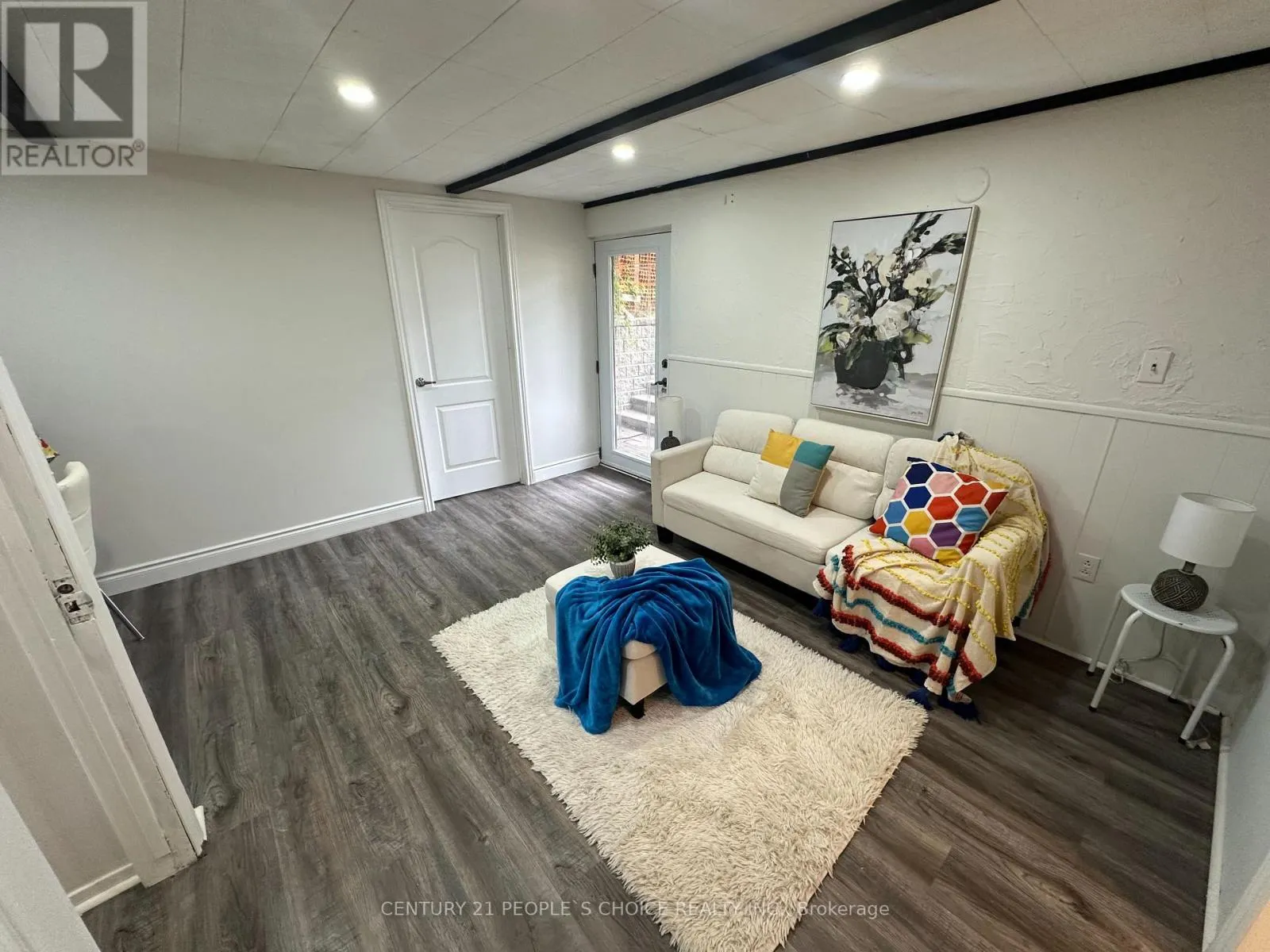 608 THORNWOOD AVENUE