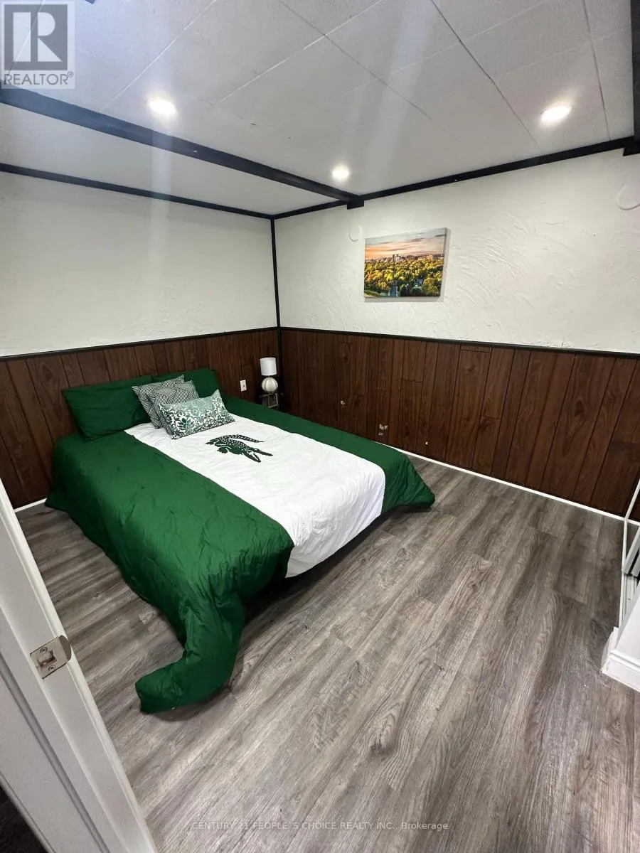 608 THORNWOOD AVENUE