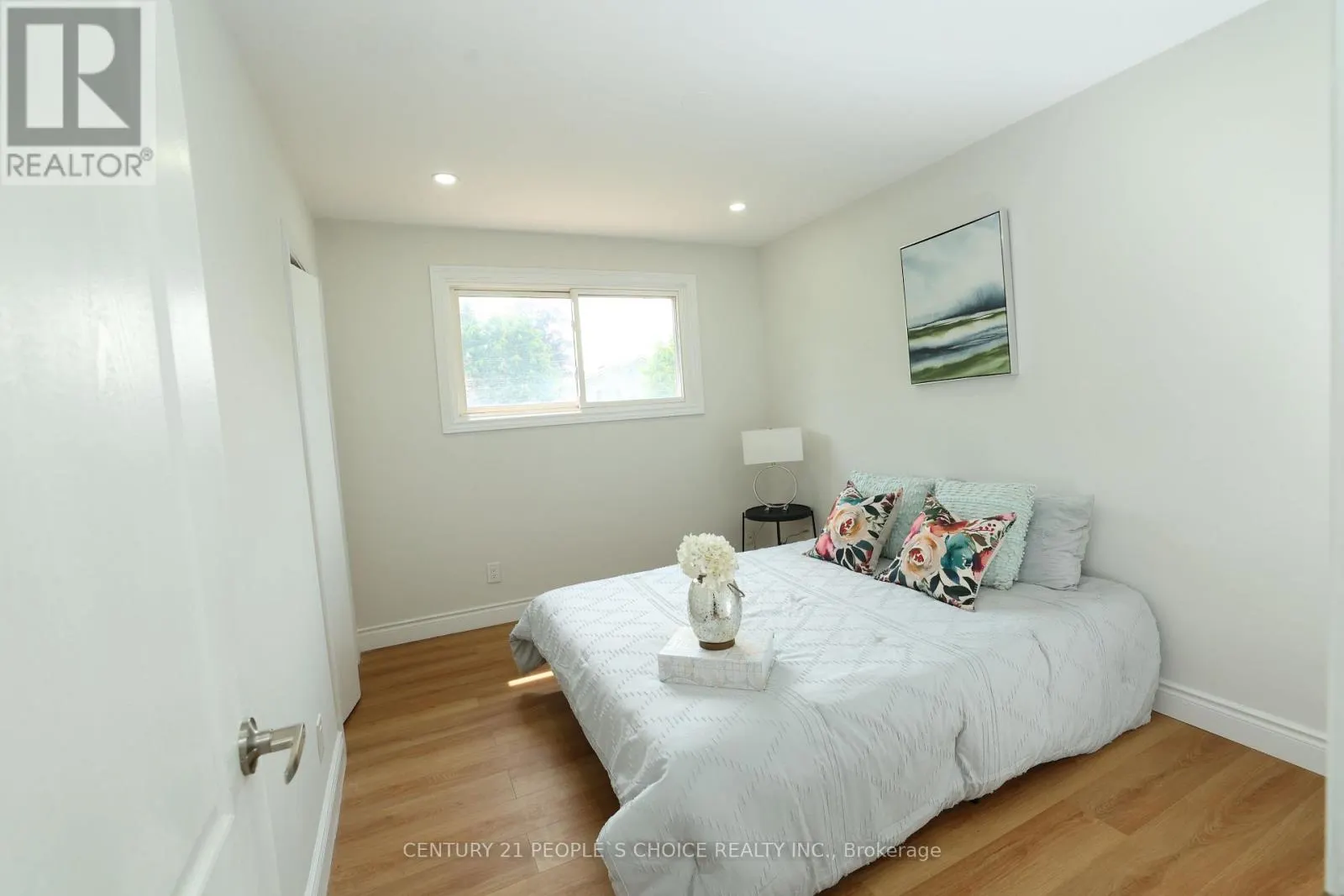 608 THORNWOOD AVENUE