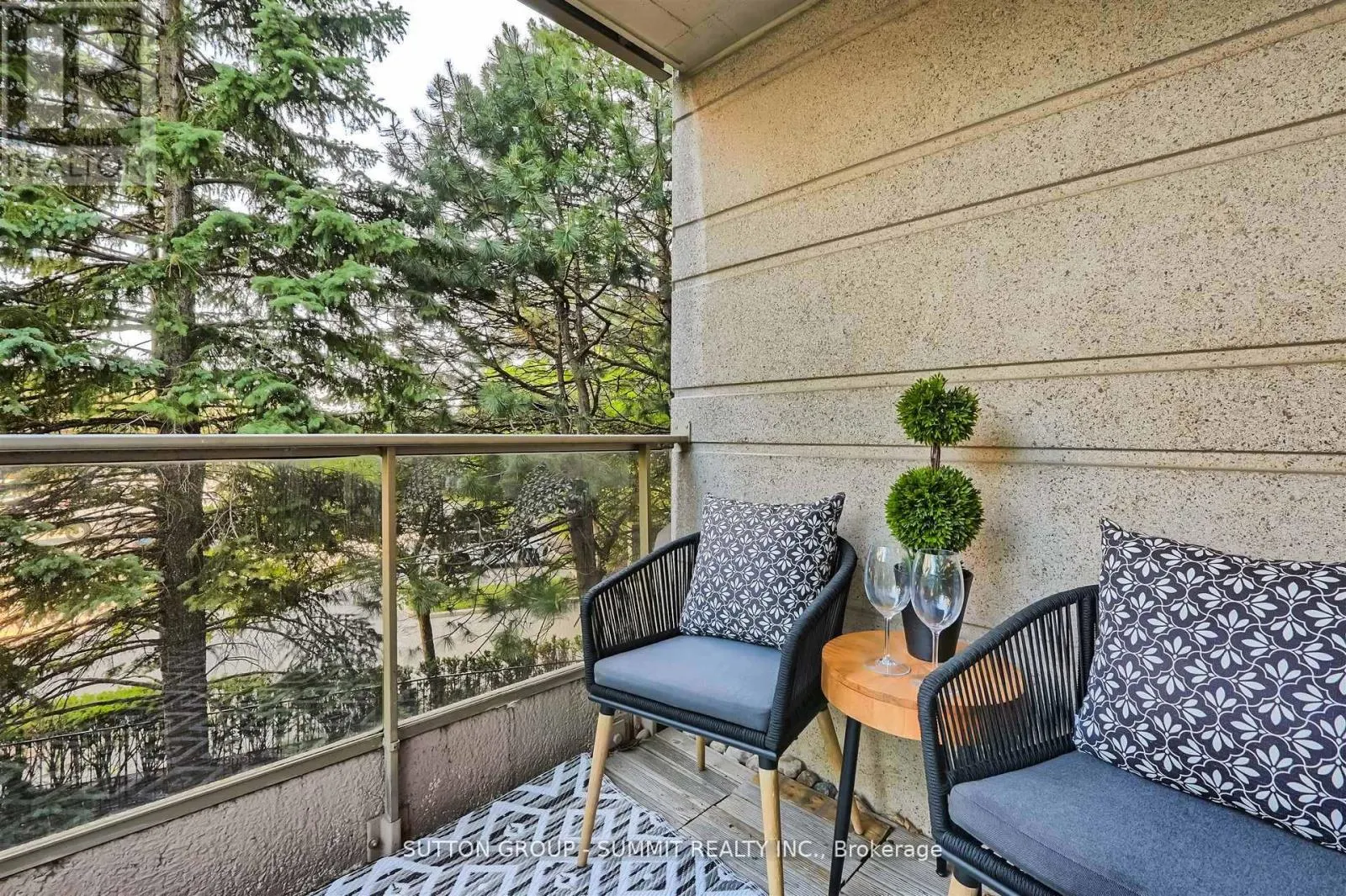 209 - 55 KINGSBRIDGE GARDEN CIRCLE