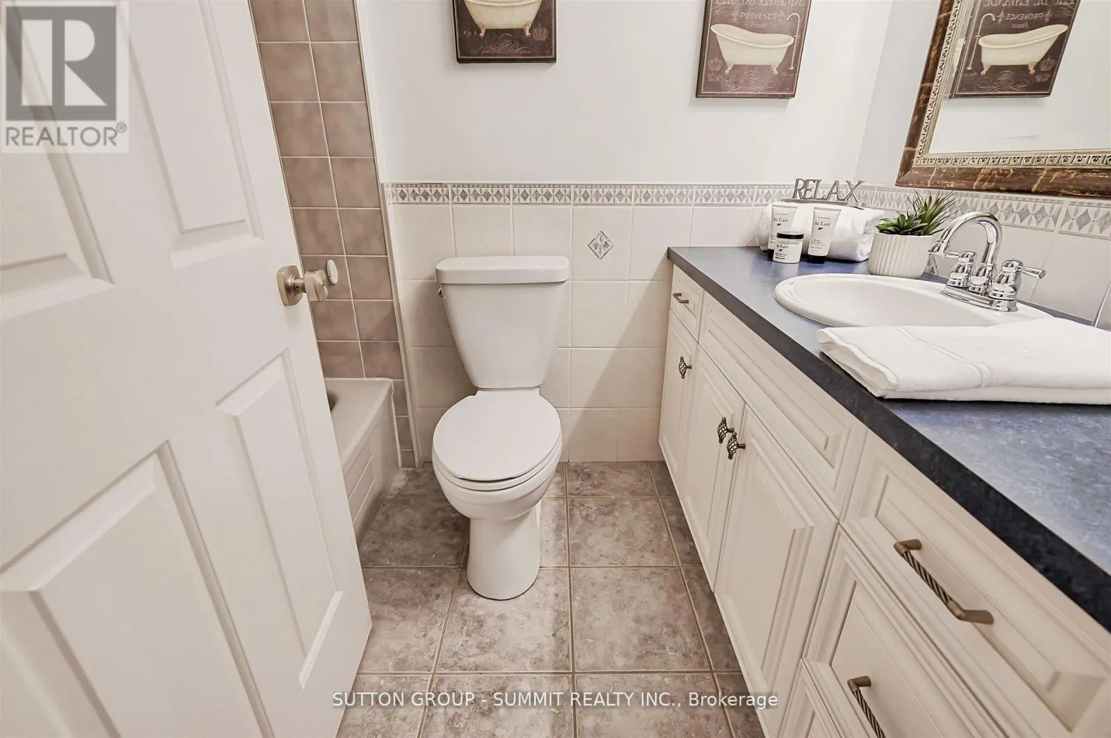 209 - 55 KINGSBRIDGE GARDEN CIRCLE