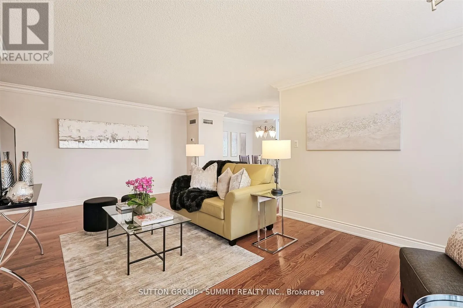 209 - 55 KINGSBRIDGE GARDEN CIRCLE