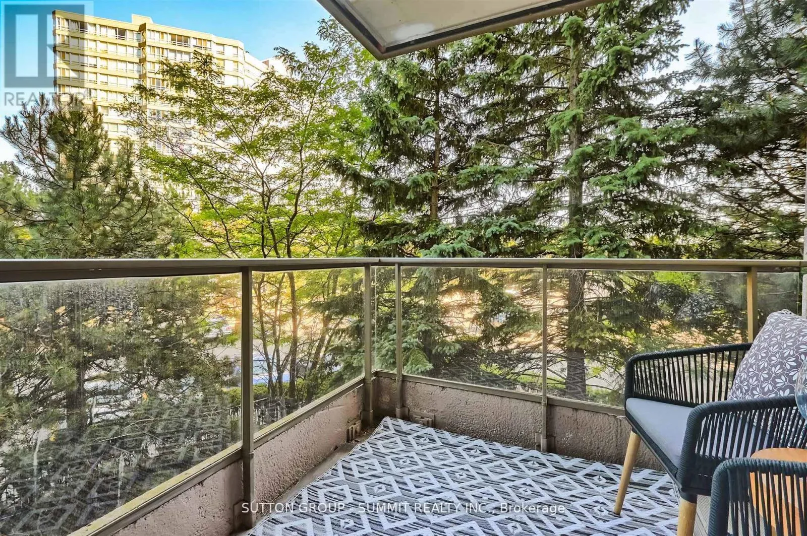209 - 55 KINGSBRIDGE GARDEN CIRCLE
