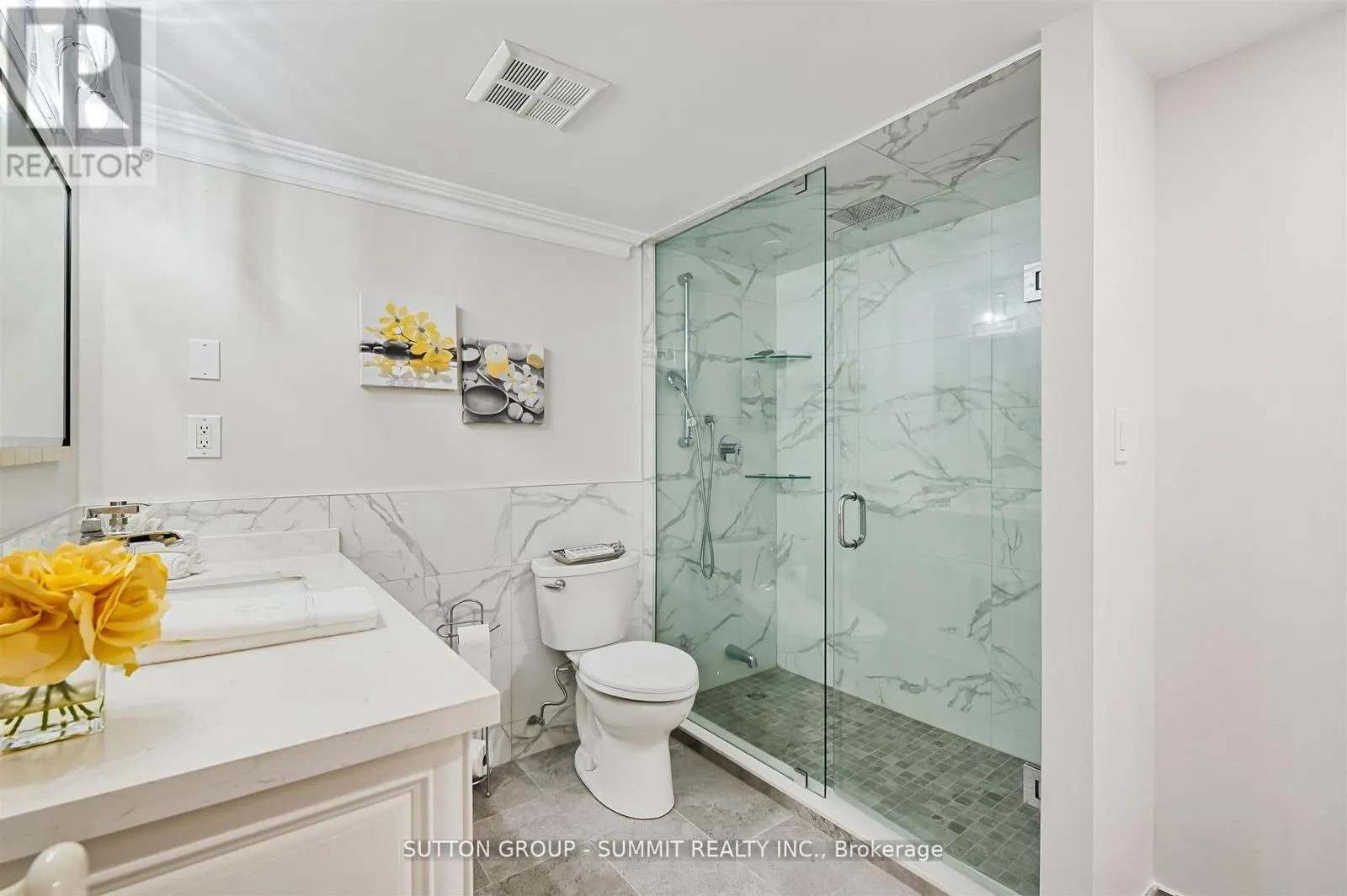 209 - 55 KINGSBRIDGE GARDEN CIRCLE