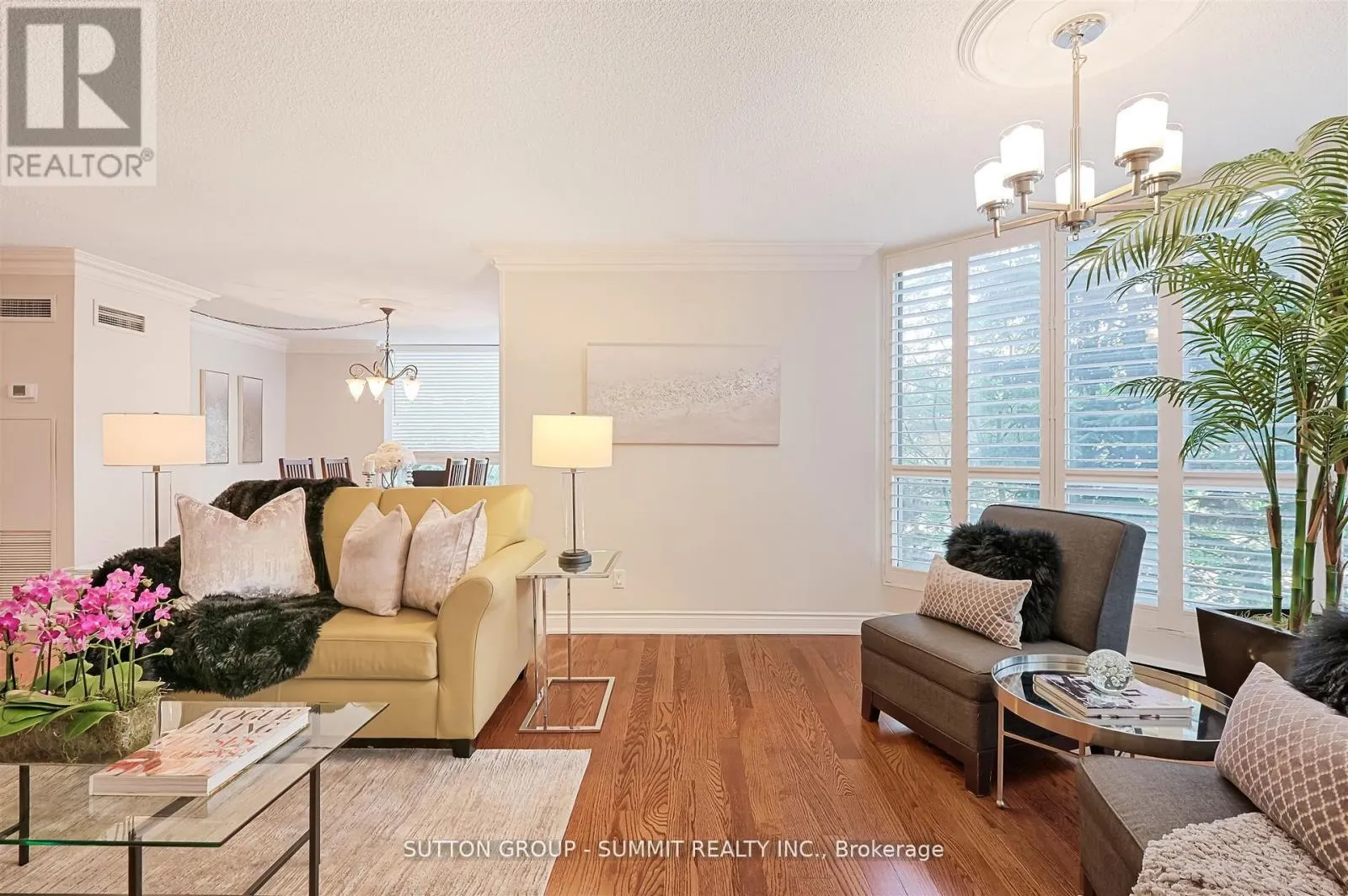 209 - 55 KINGSBRIDGE GARDEN CIRCLE