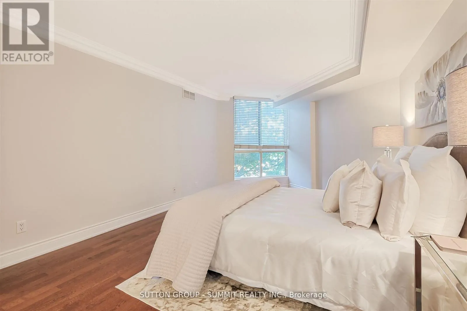 209 - 55 KINGSBRIDGE GARDEN CIRCLE