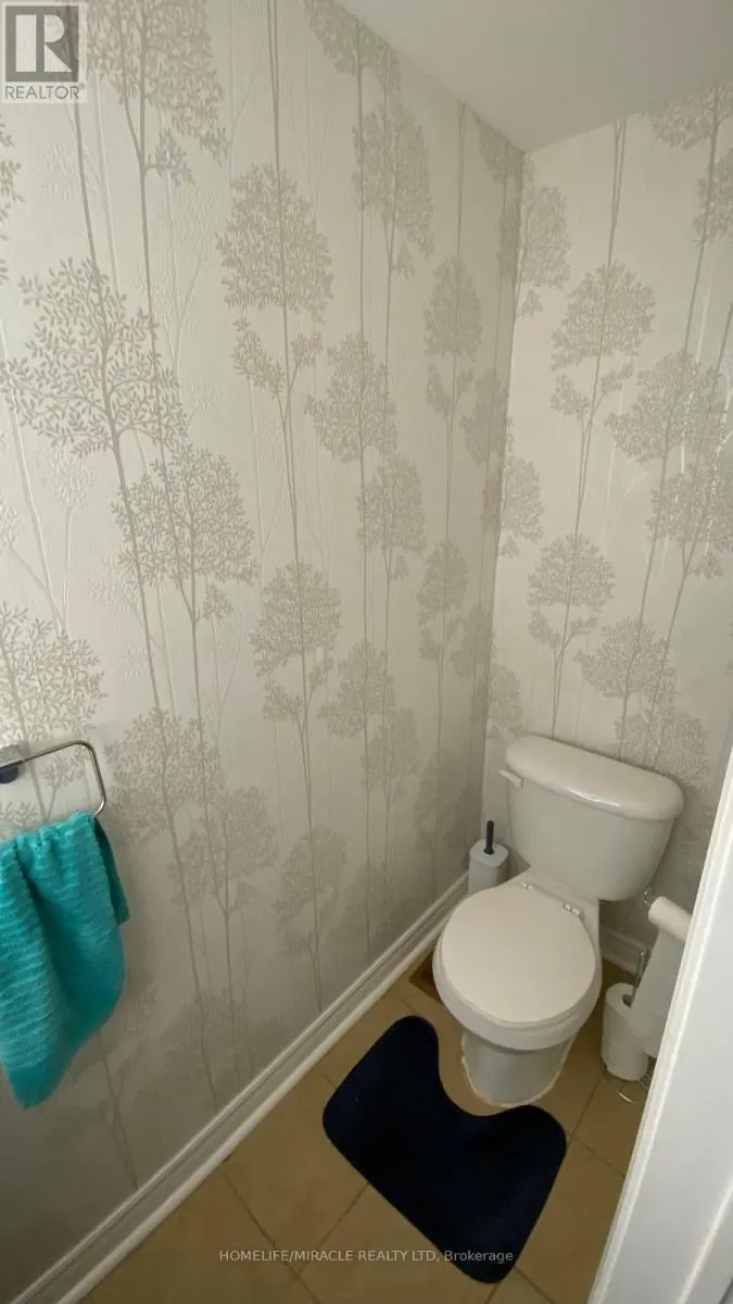 #UPPER - 9 FAIRHILL AVENUE