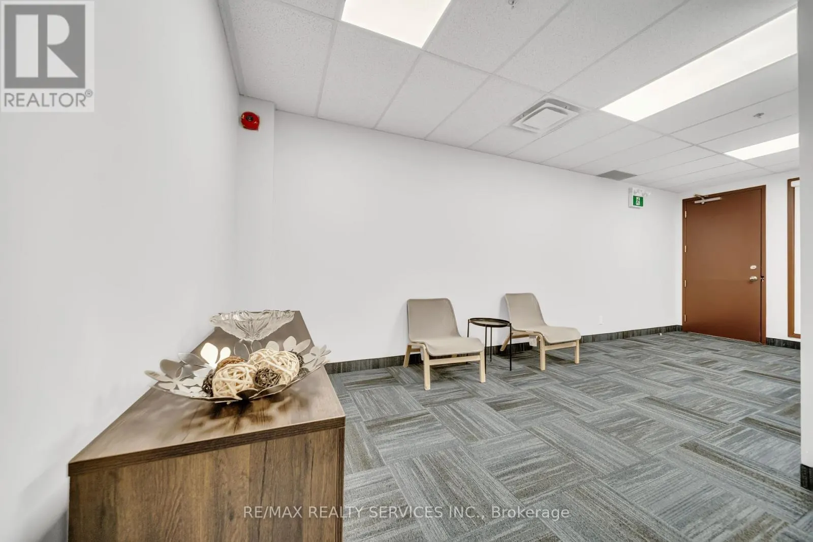 202 - 6660 KENNEDY ROAD