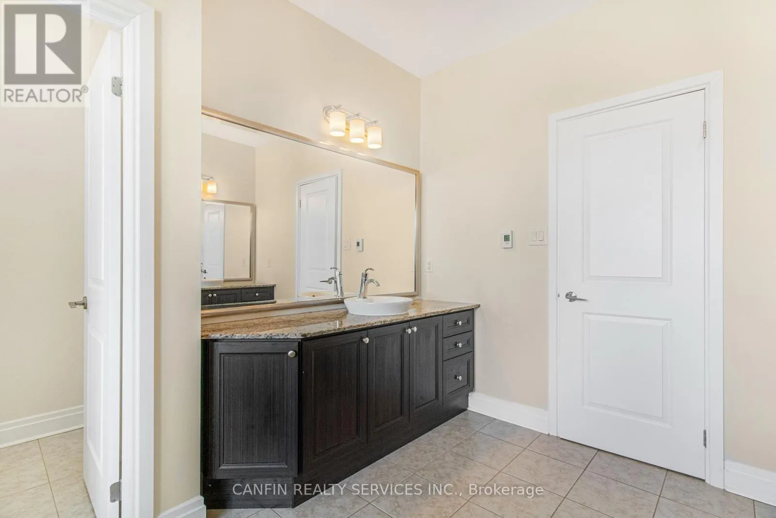 10 CALSTOCK PLACE