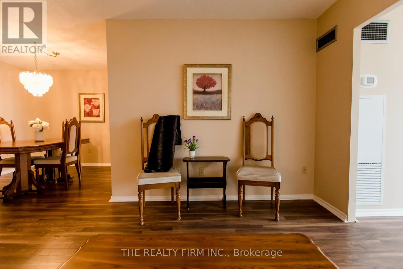 406 - 100 COUNTY COURT BOULEVARD, #406