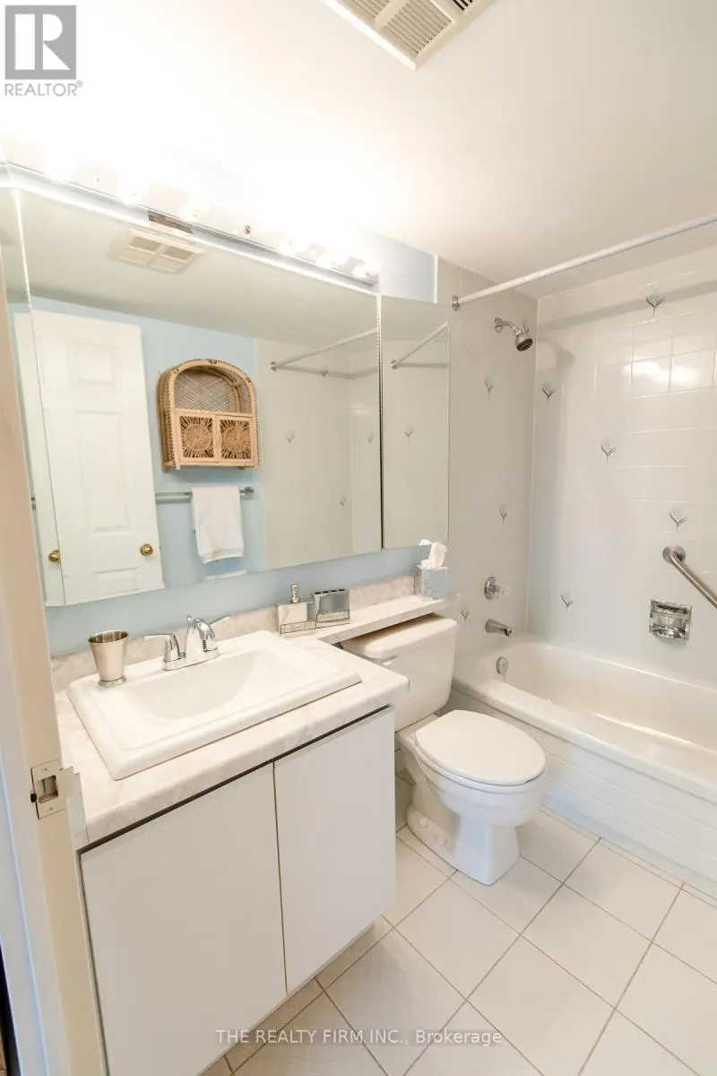 406 - 100 COUNTY COURT BOULEVARD, #406