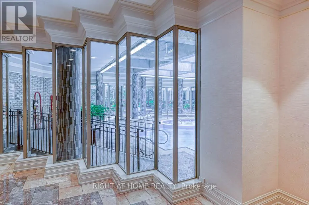 313 - 55 KINGSBRIDGE GARDEN CIRCLE
