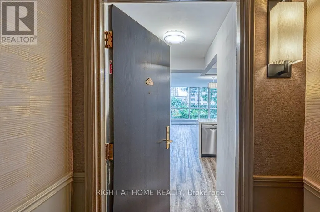 313 - 55 KINGSBRIDGE GARDEN CIRCLE