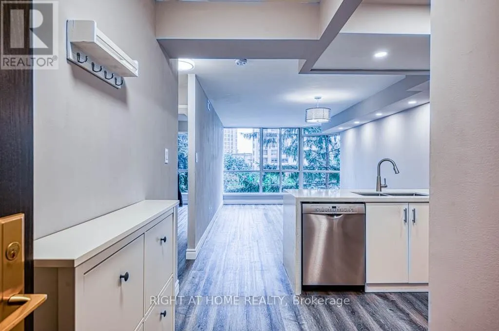313 - 55 KINGSBRIDGE GARDEN CIRCLE